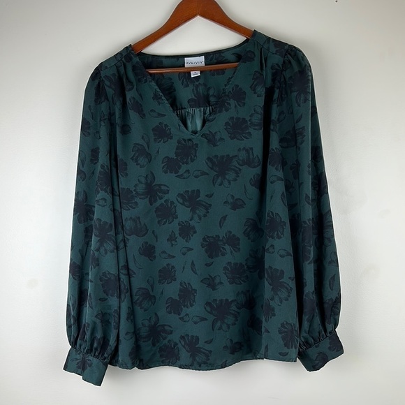 Ava & Viv Woman’s 1X Blouse Long Sleeve Split neck floral button sleeve closure - Picture 1 of 7